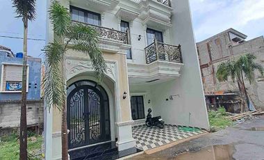 Dijual Rumah Classic 2 Lantai RooFTop Di Kahfi 1 Ciganjur Jagakarsa