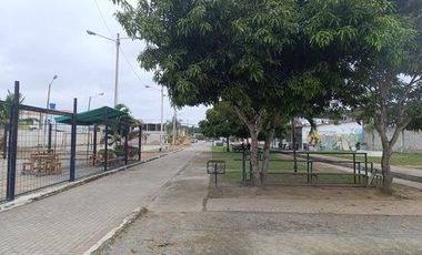 VENTA DE CASA EN URBANIZACION
