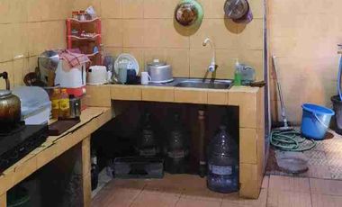 Rumah + Ruko di Jl Imogiri, murah, masih ada sisa tanah kosong, cocok utk usaha, hunian, home stay