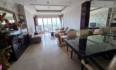 Unit 3 Bedroom Semi Private Lift Fully Furnish Sewa Bulanan/Tahunan