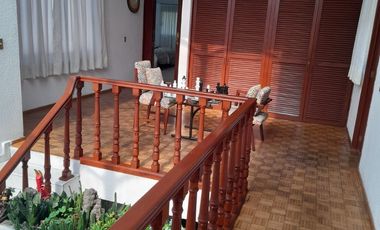 CASA EN VENTA EN SANTA FE con seguridad en calle cerrada