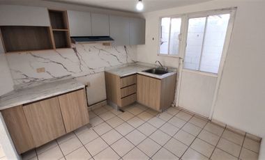 Casa dentro de coto cerca del Fracc. Nueva Galicia