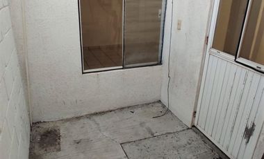 Casa dentro de coto cerca del Fracc. Nueva Galicia
