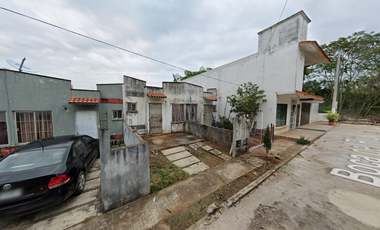 Casa en calle Boca del Río, Las Olas, Residencial Las Olas, Veracruz, México. ¡NO CRÉDITOS!