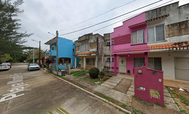Casa en calle Playa Monte Pío, Las Olas, Residencial Las Olas, Veracruz, México. ¡NO CRÉDITOS!