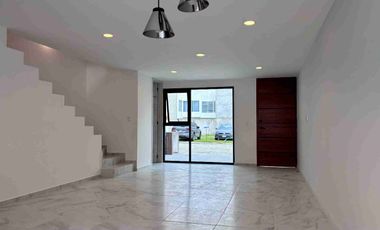 Excelente Casa en venta  Fraccionamiento Cumbres Residencial.