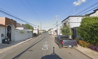 Gran Remate, Casa en Col. Los Álamos, Nuevo Laredo, Tamps.