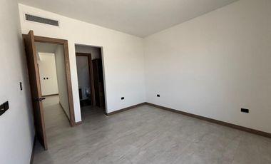 ESTRENA RESIDENCIA EN VALDIVIA II CON 3 RECAMARAS CADA UNA CON BAÑO