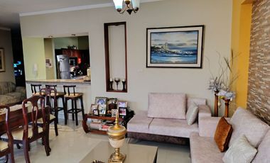 SE VENDE CASA EN LA CIUDADELA ABDON CALDERON