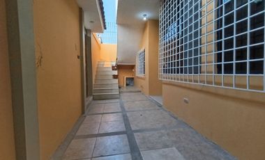 SE VENDE CASA EN LA CIUDADELA ABDON CALDERON
