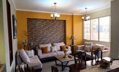 SE VENDE CASA EN LA CIUDADELA ABDON CALDERON