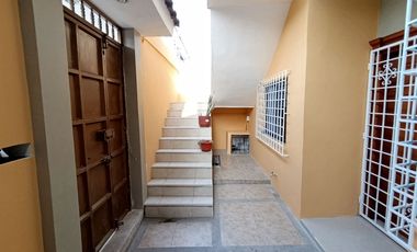 SE VENDE CASA EN LA CIUDADELA ABDON CALDERON