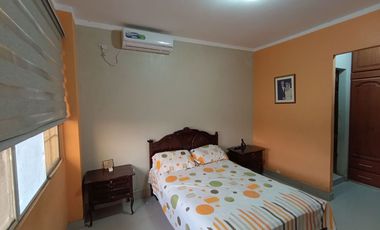 SE VENDE CASA EN LA CIUDADELA ABDON CALDERON