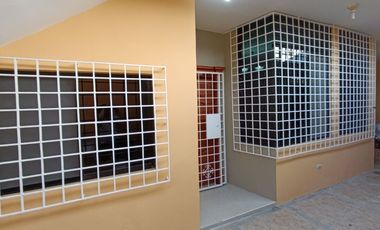 SE VENDE CASA EN LA CIUDADELA ABDON CALDERON
