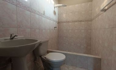 SE VENDE CASA EN LA CIUDADELA ABDON CALDERON