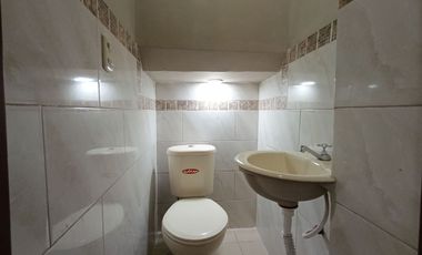 SE VENDE CASA EN LA CIUDADELA ABDON CALDERON