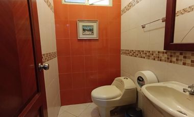 SE VENDE CASA EN LA CIUDADELA ABDON CALDERON