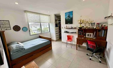 EN VENTA AMPLIO DEPARTAMENTO  CON TERRAZA EN JARDINES DE PARQUE MAGNO