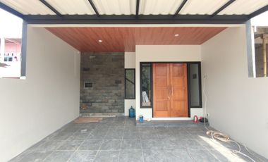 Rumah CLUSTER SIAP HUNI Dekat Palem Kartika & Tol Bambu Apus Jakarta Timur