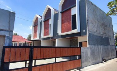 Rumah CLUSTER SIAP HUNI Dekat Palem Kartika & Tol Bambu Apus Jakarta Timur