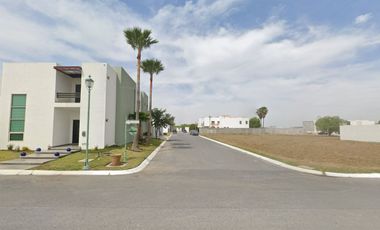 Gran Remate, Casa en Residencial Longoria, Nvo.Laredo, Tamps
