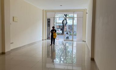 Disewakan Ruko Food City Green Lake City Unit Langka Jarang ada siap pakai View Danau