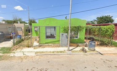 Casa de Recuperación Bancaria en FRESNO NUM.-432, FRAC. VALLE ELIZONDO, NUEVO LAREDO TAMPAULIPAS  ✨🏡
