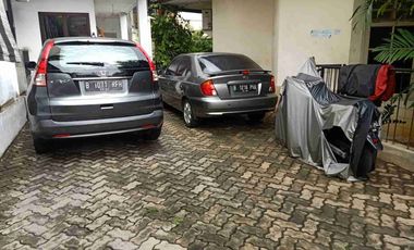 Dijual Rumah Hook area Cikini LT 805 mtr Cikini,zona komersial Jakarta Pusat