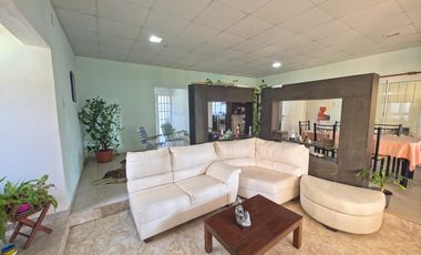 En venta casa amplia en Zona Norte, Romang