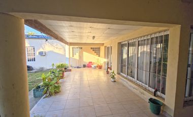 En venta casa amplia en Zona Norte, Romang