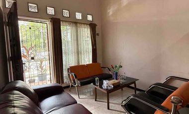 MURAH Dijual Rumah Tingkat Pondok Jati dkt Pondok Mutiara Tengah Kota