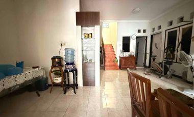 MURAH Dijual Rumah Tingkat Pondok Jati dkt Pondok Mutiara Tengah Kota