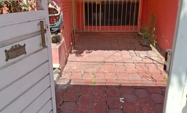 VENDO CASA DUPLEX PLANT BAJA DE 3 RECAMARAS