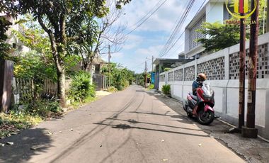 DIJUAL CEPAT Rumah Hitung Tanah Golf Barat Arcamanik Depan Griya