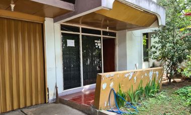 DIJUAL CEPAT Rumah Hitung Tanah Golf Barat Arcamanik Depan Griya
