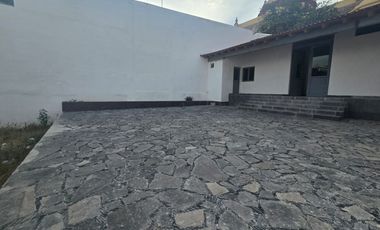 Casona para uso comercial