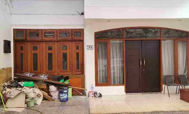 HFN0310 Rumah 2 lantai furnish di komplek BNI slipi jakarta barat
