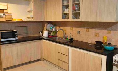 HFN0310 Rumah 2 lantai furnish di komplek BNI slipi jakarta barat