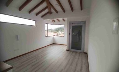 CASA ESTILO HACIENDA A ESTRENAR CON ASCENSOR, IDEAL PERSONAS TERCERA EDAD O DISCAPACIDAD