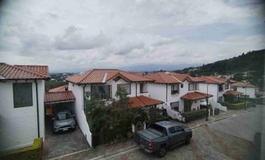 CASA ESTILO HACIENDA A ESTRENAR CON ASCENSOR, IDEAL PERSONAS TERCERA EDAD O DISCAPACIDAD