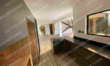 EN VENTA ESPECTACULAR MANSION. EN EL CARMEN DE VIBORAL.