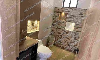 EN VENTA ESPECTACULAR MANSION. EN EL CARMEN DE VIBORAL.
