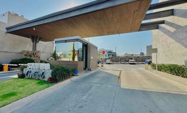 Casa nueva con roof top en Coto Savia Central