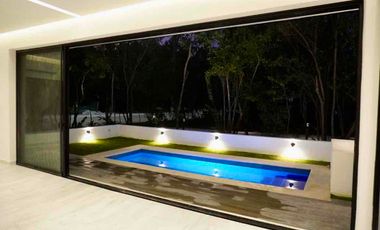 Se vende casa en lote esquinero