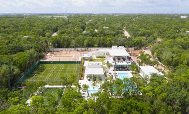 Se vende casa en lote esquinero