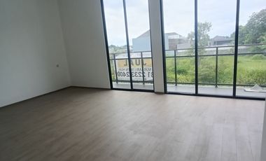 Jual Rumah MODERN desain HARGA MENARIK di Setraduta Setra duta dekat tol Pasteur Bandung