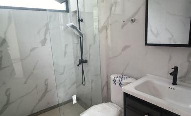 Jual Rumah MODERN desain HARGA MENARIK di Setraduta Setra duta dekat tol Pasteur Bandung