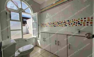 Espectacular casa con piscina