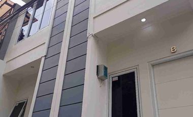 Dijual rumah modern 2 lantai di jl.kamboja matraman jakarta timur
