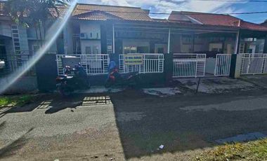 DIJUAL RUMAH DENGAN INTERIOR DAN PERABOTAN